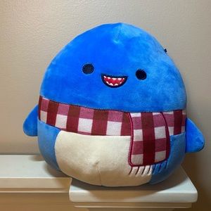 8" Shark Squishmallow